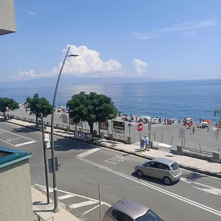 Casa vacanze Casa Sofia Via Amerigo Vespucci N18 *
